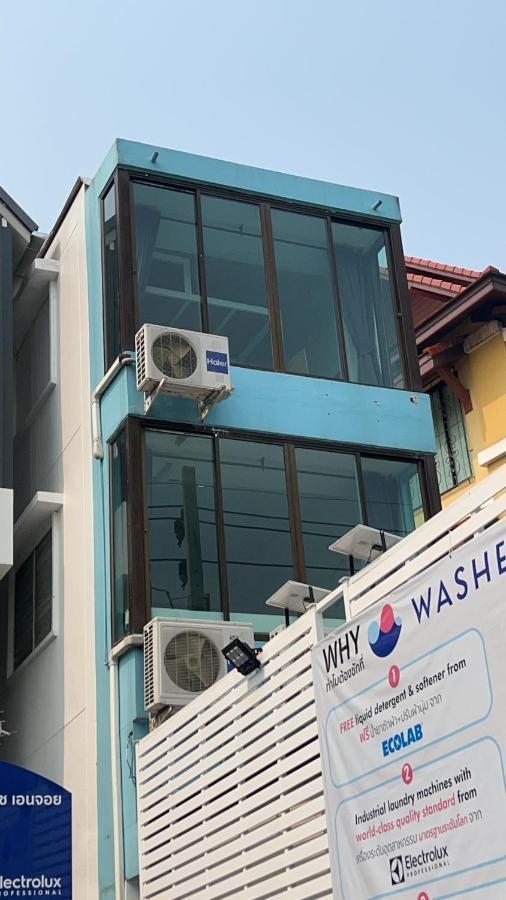 Chapter 1 Hostel Chiang Mai Exterior photo
